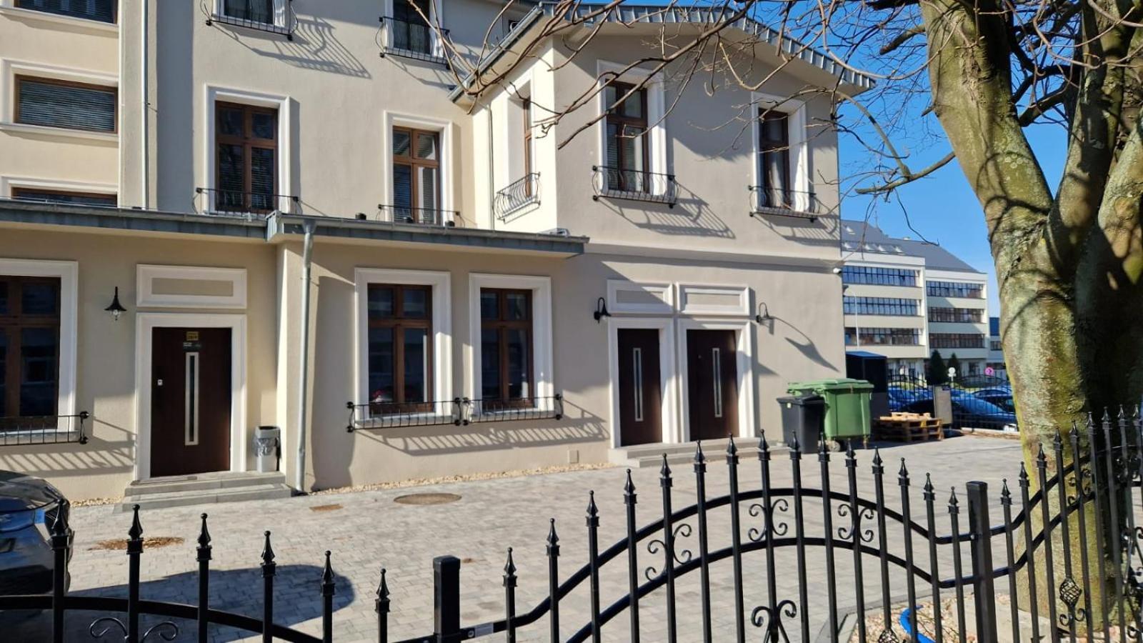 Jaracza 28 Nr 3 Apartment *